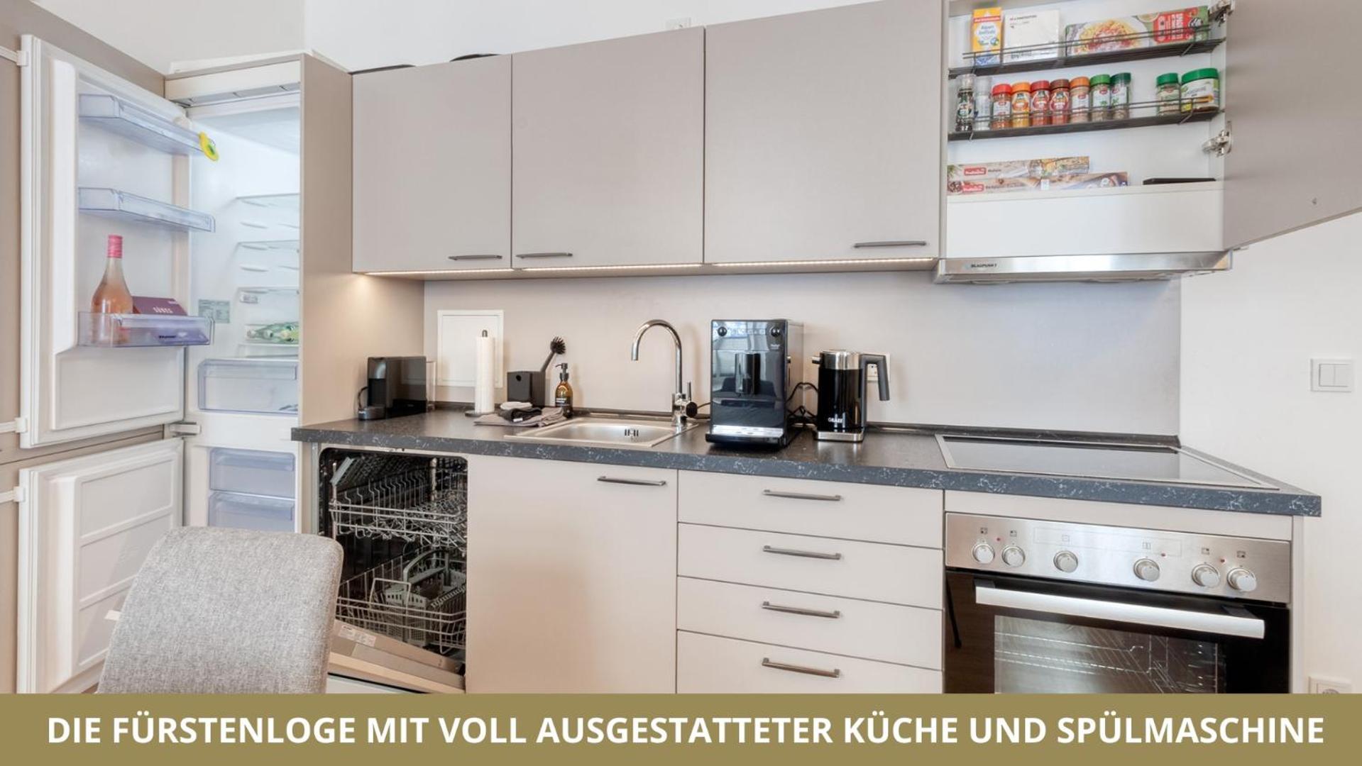 באיירוט Neu Fewo Fuerstenloge 1-6 Pers Hinter Dem Markgraeflichen Opernhaus - 2 Schlafzimmer Mit Boxspringbetten 4 Einzel Oder 2 Doppelbetten, Balkon Und Einbaukueche, Barrierearm מראה חיצוני תמונה